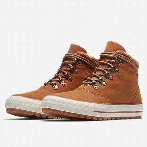 converse ember high top boots // size 8